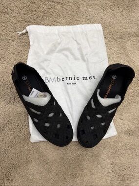 bernie mev. Black Woven Elastic Slip-On Flats